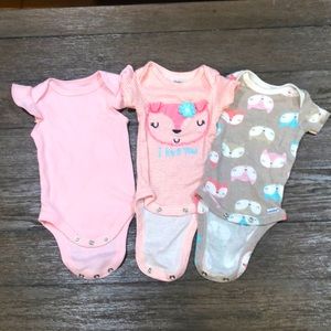 Newborn onesies bundle
